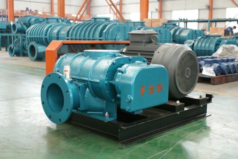 章丘豐源機械三葉羅茨風機產(chǎn)品示圖.jpg 章丘豐源機械三葉羅茨風機產(chǎn)品示圖